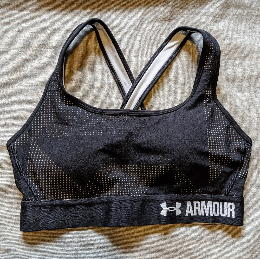 UA Armour Mid Crossback Supervent Sports Bra